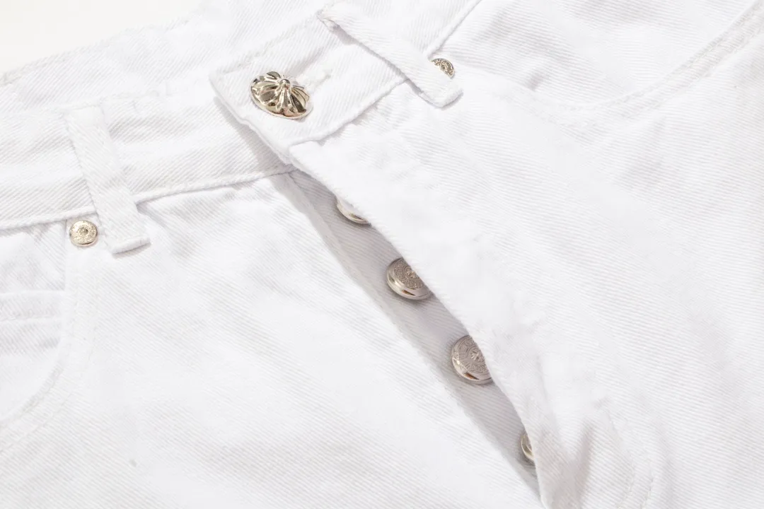P210 [Next day] Chrome Heart Cross patchwork leather jeans Top heavy washing process Calfskin laser cut cross Distressed silver hardware Straight version slimming the upper body High-end quality distinguishes the market currency Color: White patchwork Size: S M L XL Detailed sizes can be found in picture 9